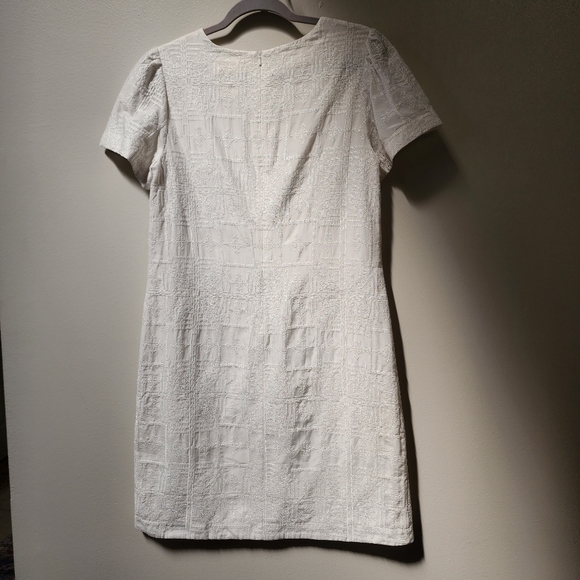 Cable Melbourne White Embroidered Mid Length White Summer Dress, Medium - Picture 13 of 16